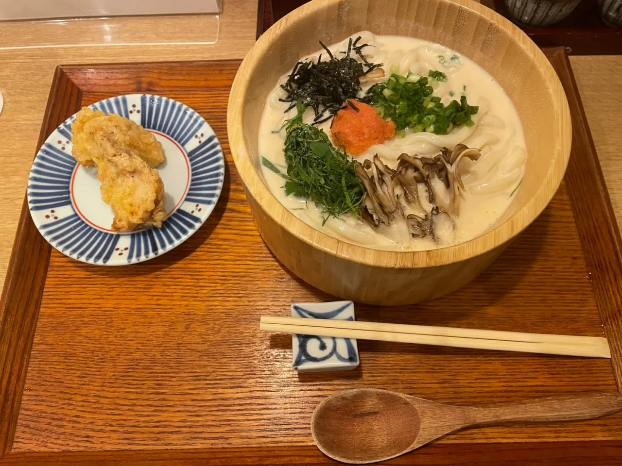 リサーチで気になった名店へ!念願のグルメ体験